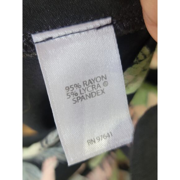 J Jill Wearever Blouse Women's M Black Floral Print Square Neck Short Sleeves - Picture 9 of 11